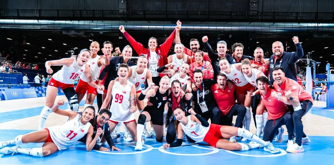 Filenin Sultanları, yarı finalde!